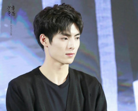 Картинка мужчины wang+hao+xuan ван хао сюань