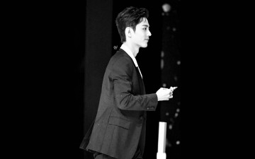 Картинка мужчины xiao+zhan актер пиджак сцена