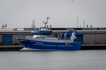 Картинка корабли траулеры +сейнеры +плавбазы рыболовное судно