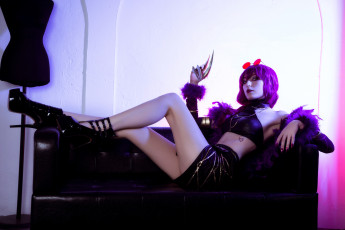 Картинка косплей+модель девушки momo девушка женщина разноцветная сексуальная модель звезда позирует разная обувь верхняя стильная одежда нижнее эротическое бельё трусы лифчик аксессуары макияж колготки чулки и множество элементов на фотографии