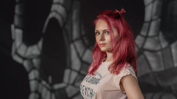 обоя красивая девушка, девушки, - лица,  портреты, девушка, женщина, разноцветная, сексуальная, модель, звезда, позирует, разная, обувь, верхняя, стильная, одежда, нижнее, эротическое, бельё, трусы, лифчик, аксессуары, макияж, колготки, чулки, и, множество, элементов, на, фотографии