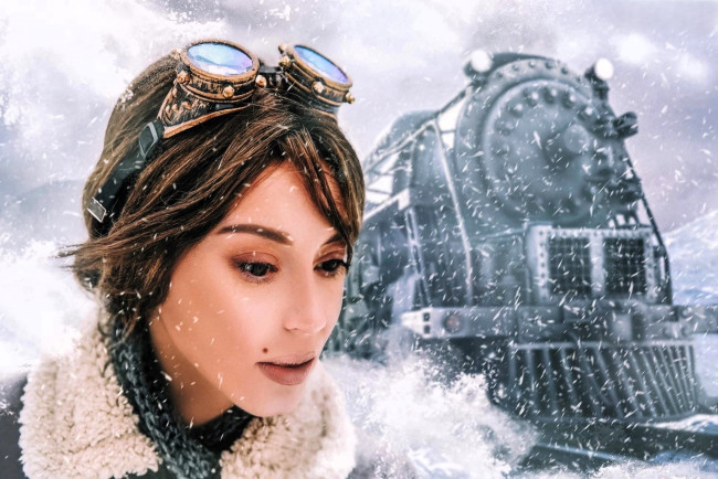 Обои картинки фото девушки, анна шаховская, образ, косплей, наряд, костюм, очки, лицо, снег, зима, сибирь, паровоз