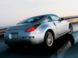 Картинка автомобили nissan datsun