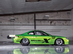 Картинка автомобили nissan datsun