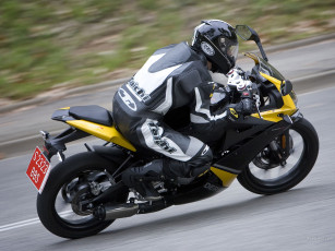 Картинка мотоциклы derbi