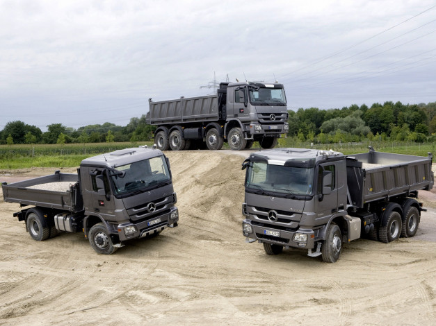 Обои картинки фото автомобили, mercedes, trucks
