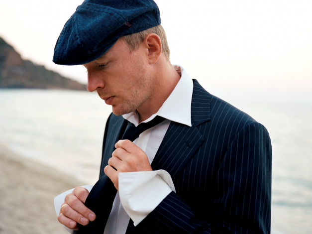 Обои картинки фото guy, ritchie, мужчины