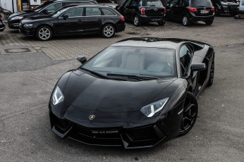 Картинка автомобили выставки уличные фото lamborghini aventador lp700-4 black