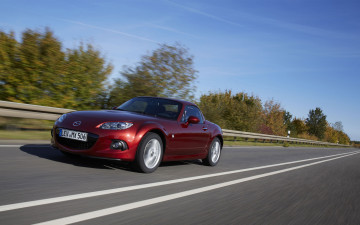 Картинка автомобили mazda