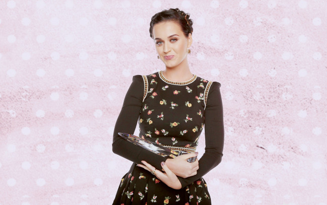 Обои картинки фото музыка, katy, perry, платье, приз