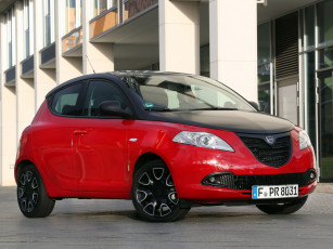 Картинка автомобили lancia 2013 красный 846 momodesign s ypsilon