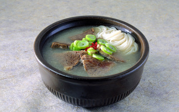 Картинка еда первые+блюда суп мясо овощи лапша