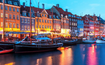 Картинка корабли порты+ +причалы вечер пристань дома лодки