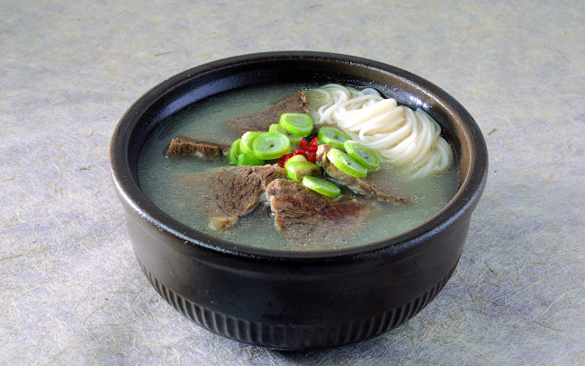 Обои картинки фото еда, первые блюда, суп, мясо, овощи, лапша