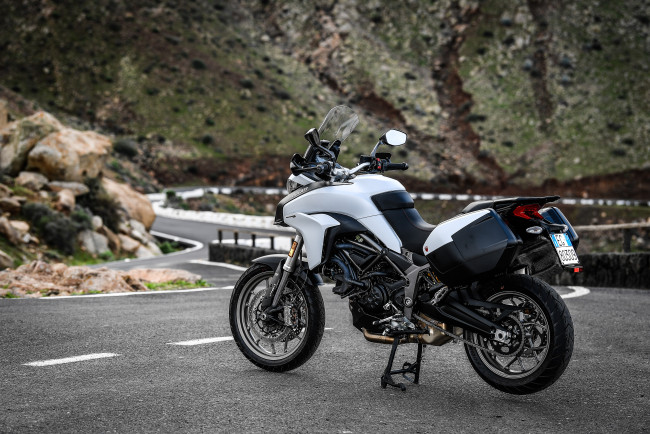 Обои картинки фото мотоциклы, ducati