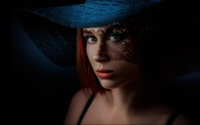 Обои картинки фото девушки, эльвира позднышева, глаза, губы, шляпа