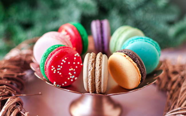 Обои картинки фото еда, макаруны, лакомство, печенье, ассорти