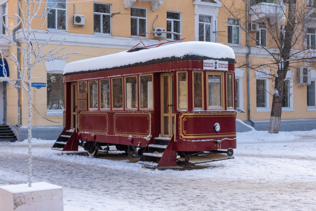 Обои картинки фото города, - памятники,  скульптуры,  арт-объекты, город, зимний, пейзаж, саратов, макет, старый, трамвай, улица, соборная