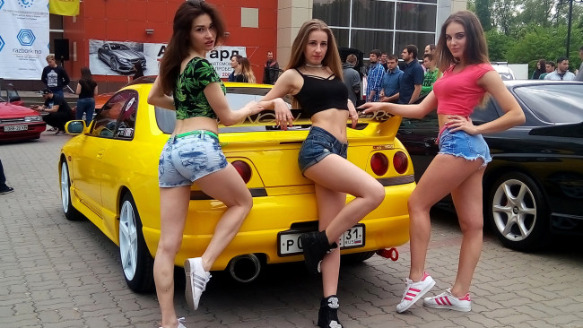 Обои картинки фото автомобили, -авто с девушками, красотки