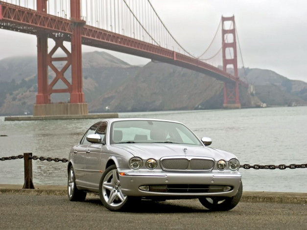 Обои картинки фото jaguar, xj, super, v8, автомобили