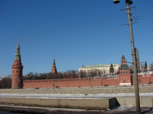 Картинка кремлевская набережная города москва россия