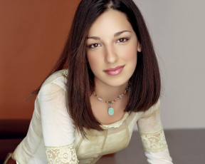 Картинка Vanessa+Lengies девушки