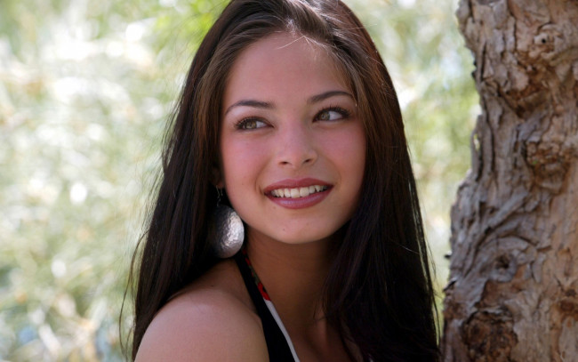 Обои картинки фото Kristin Kreuk, девушки, , , улыбка
