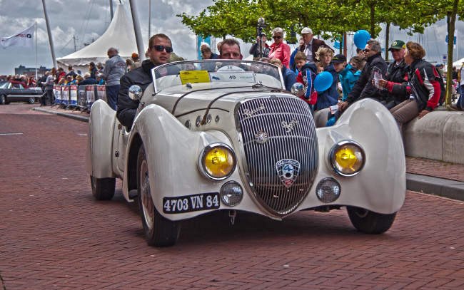 Обои картинки фото автомобили, выставки, уличные, фото, peugeot, special, darlmat, 1938, sport, 402