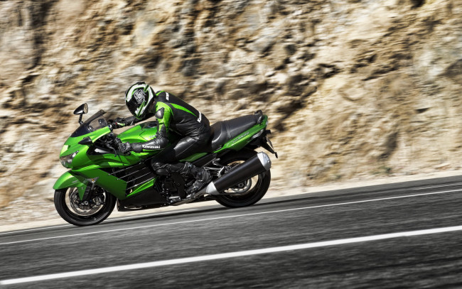 Обои картинки фото мотоциклы, kawasaki, zzr1400