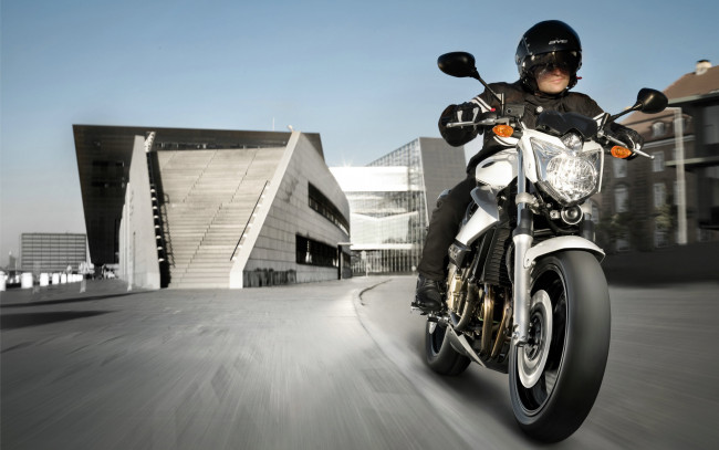 Обои картинки фото мотоциклы, yamaha, xj6