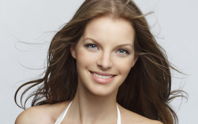 Обои картинки фото Yvonne Catterfeld, девушки, , , улыбка
