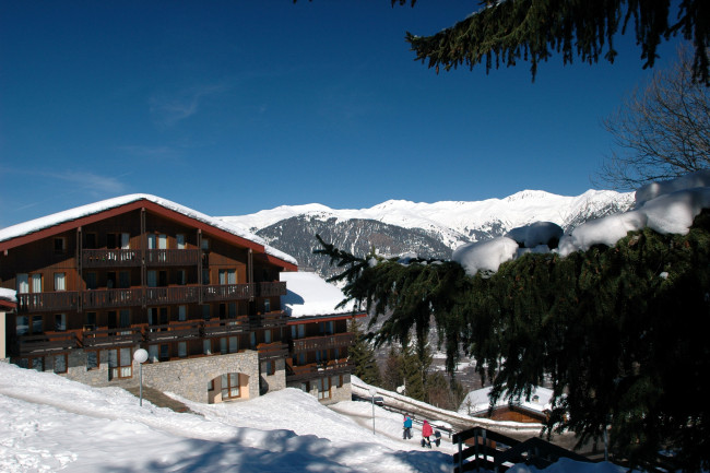 Обои картинки фото courchevel, франция, города, здания, дома, зима, снег, дом