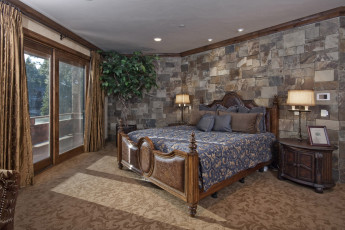 Картинка интерьер спальня окно кровать