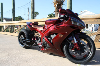 Картинка мотоциклы customs 2005 yamaha r1 blood money красный