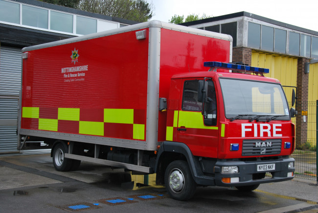 Обои картинки фото автомобили, пожарные машины, спецтехника, пожарный, автомобиль