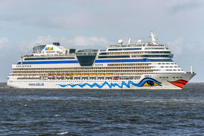 Обои картинки фото корабли, лайнеры, круиз, лайнер