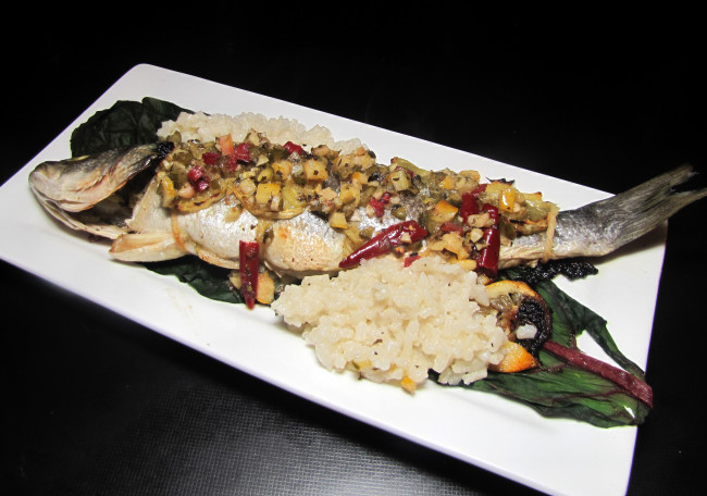 Обои картинки фото еда, рыба,  морепродукты,  суши,  роллы, рыбка