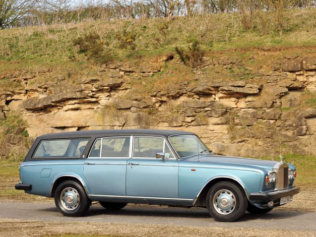 Обои картинки фото rolls-royce silver shadow ii estate car 1978, автомобили, rolls-royce, 1978, estate, car, shadow, ii, silver