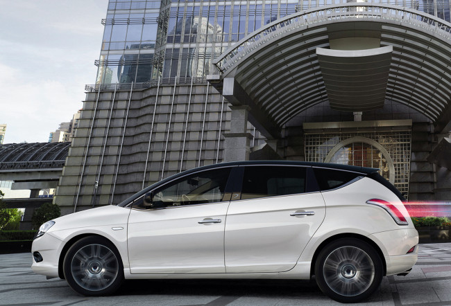 Обои картинки фото lancia delta 2014, автомобили, lancia, 2014, delta