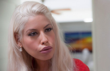 Картинка luz+abreu девушки luz+abreu+ bridget+bee +brigitte+b +spanish+doll блондинка модель девушка лицо флирт макияж взгляд актриса поза портрет bridget bee luz abreu