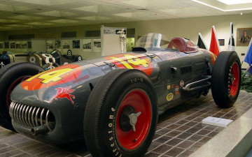 Картинка автомобили выставки уличные фото