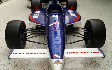 Картинка автомобили выставки уличные фото