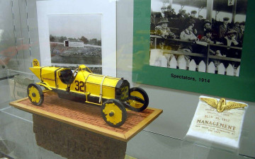 Картинка разное рельефы статуи музейные экспонаты