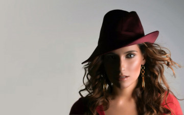 Картинка музыка nelly furtado шляпа