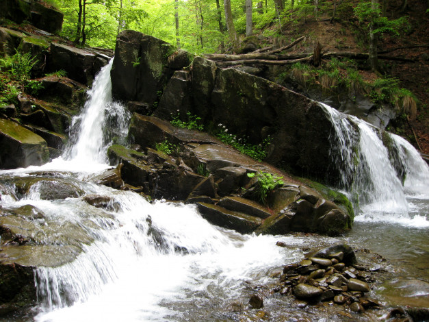 Обои картинки фото природа, водопады, камни, река, украина, закарпатье, водопад, соловей