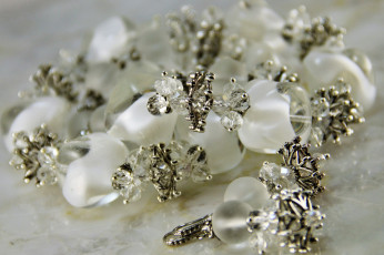 Картинка разное украшения +аксессуары +веера бусы серьги украшение бижутерия ожерелье фон