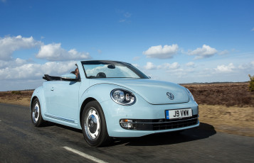 Картинка автомобили volkswagen beetle 2013г uk-spec cabrio