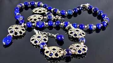 Картинка разное украшения +аксессуары +веера ожерелье бижутерия фон бусы украшение серьги