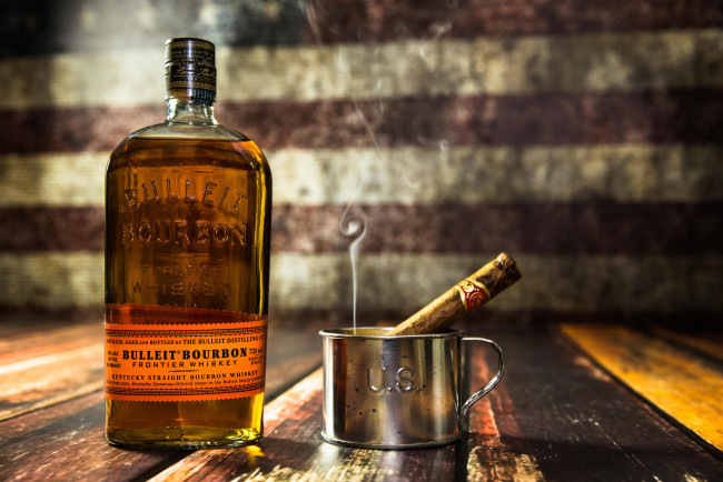Обои картинки фото bulleit, бренды, бренды напитков , разное, виски, бурбон