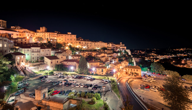 Обои картинки фото via arco romano,  narni,  umbria, города, - огни ночного города, ночь